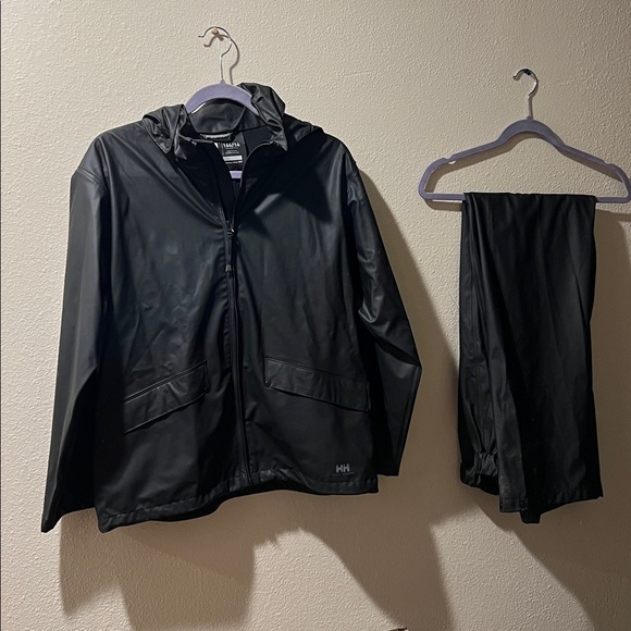 Helly Hansen Black Waterproof Set-EUC - Picture 1 of 12